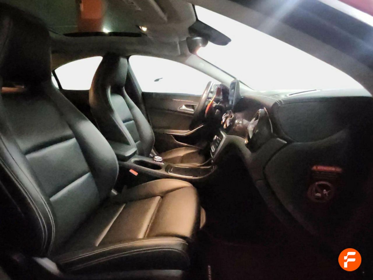 Foto Mercedes-Benz Clase CLA 15