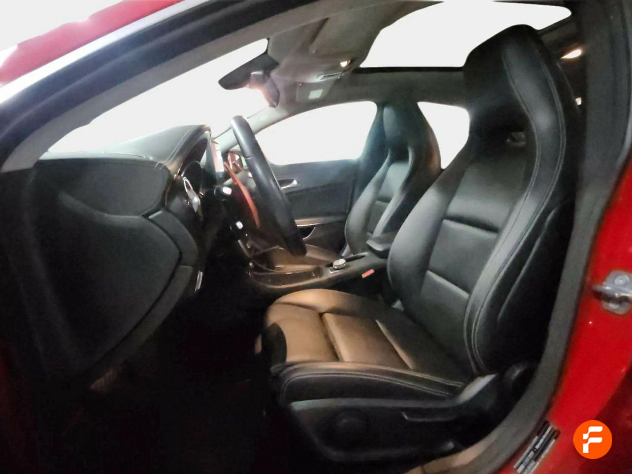 Foto Mercedes-Benz Clase CLA 16
