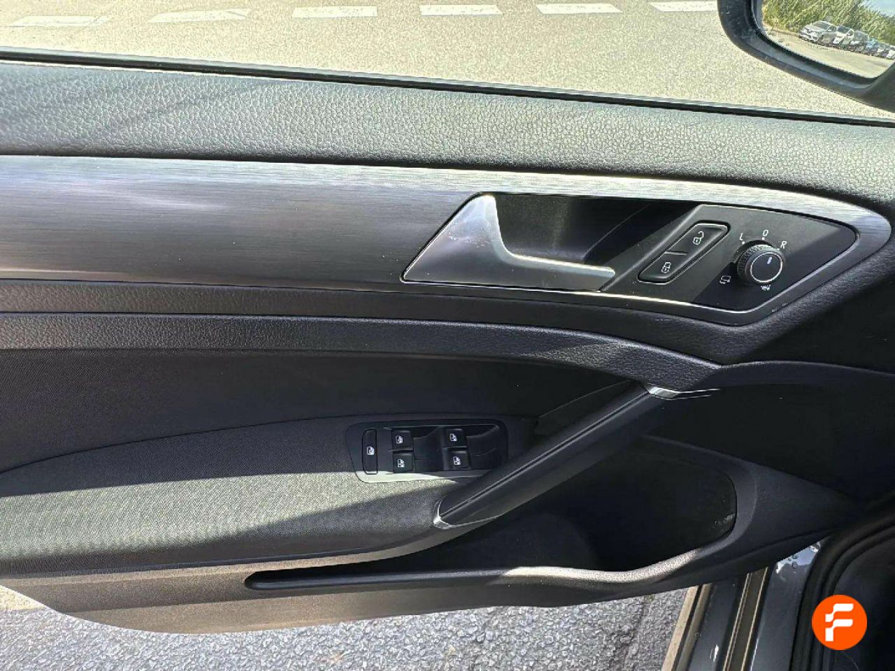 Foto Volkswagen Golf 19
