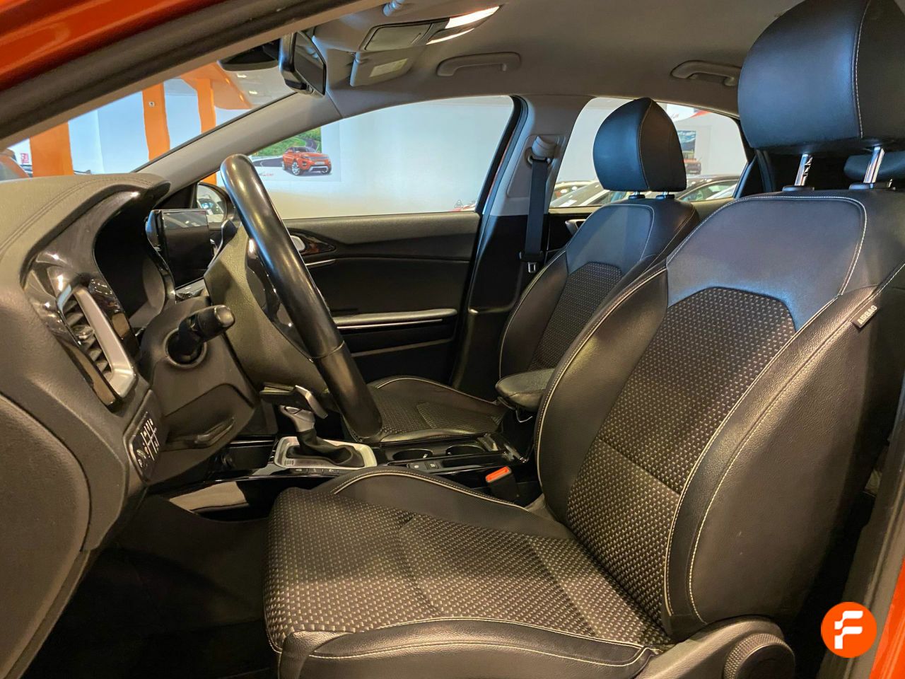 Foto Kia XCeed 10