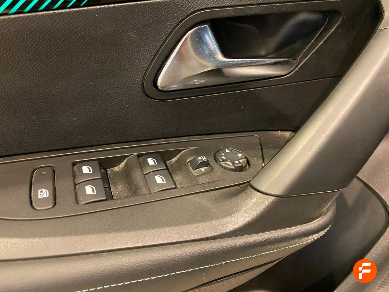 Foto Peugeot 2008 10