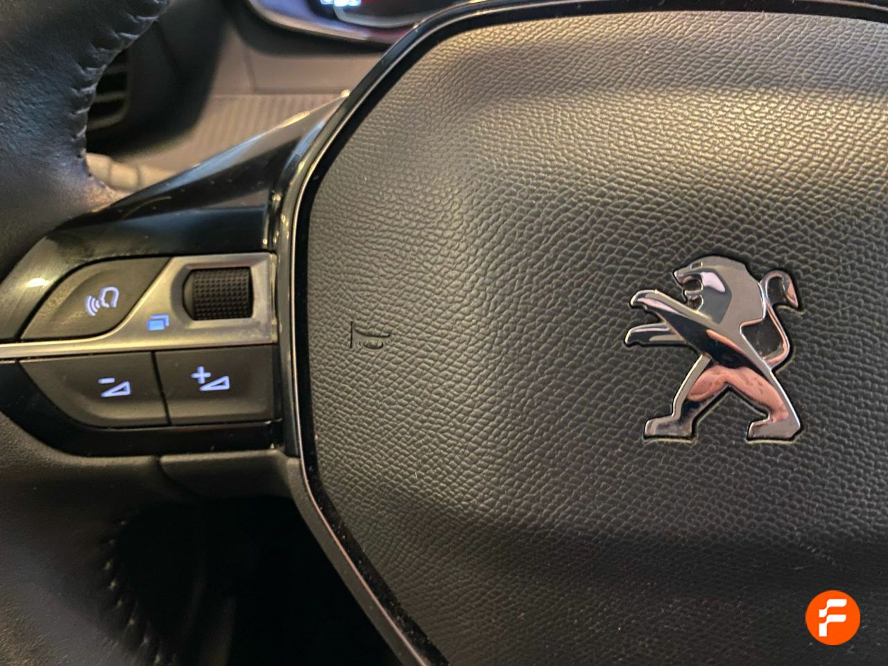 Foto Peugeot 2008 12