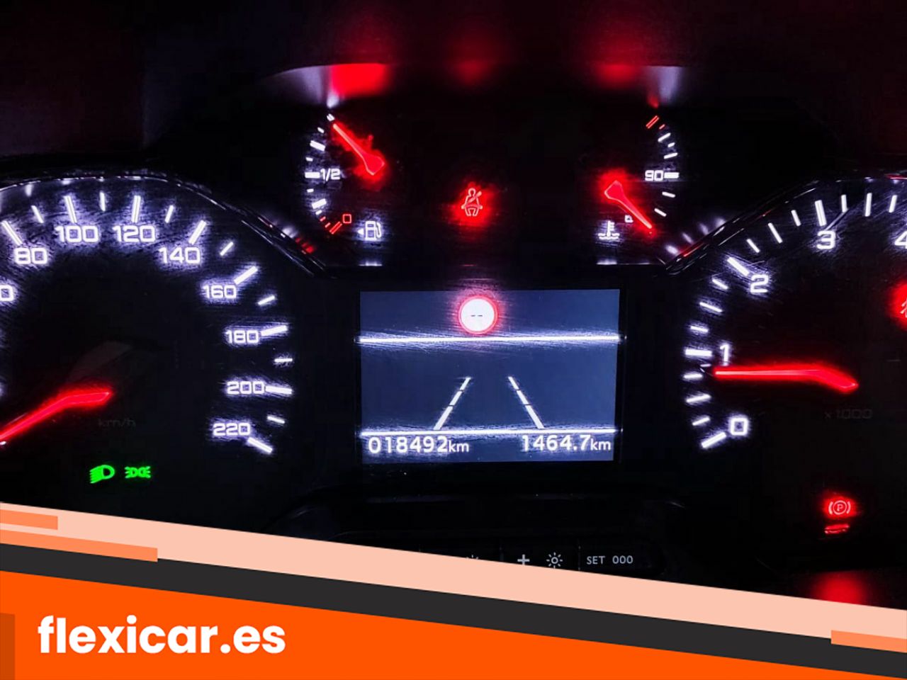 Foto Peugeot Rifter 10