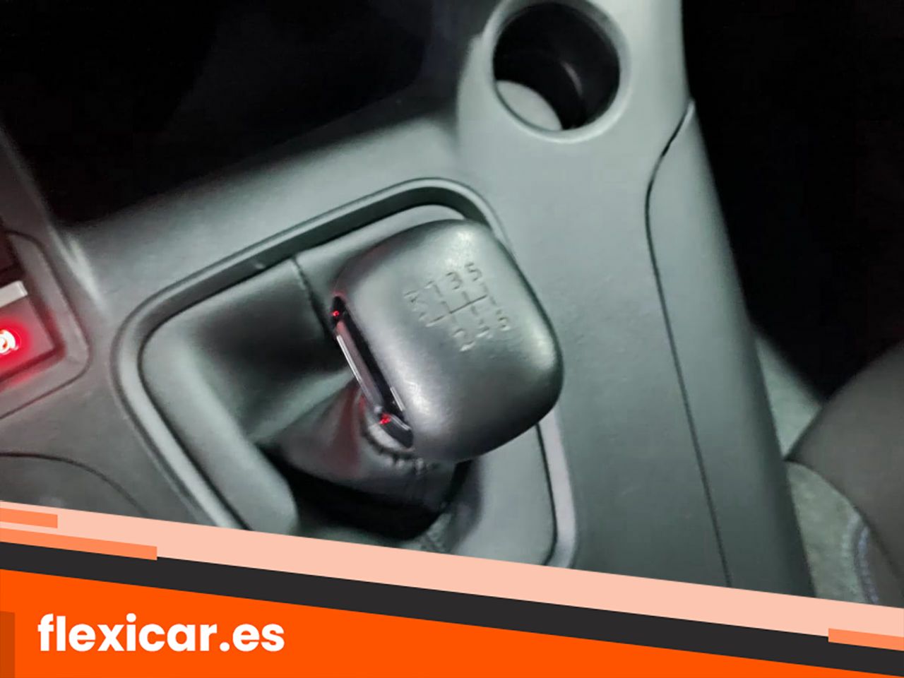 Foto Peugeot Rifter 11