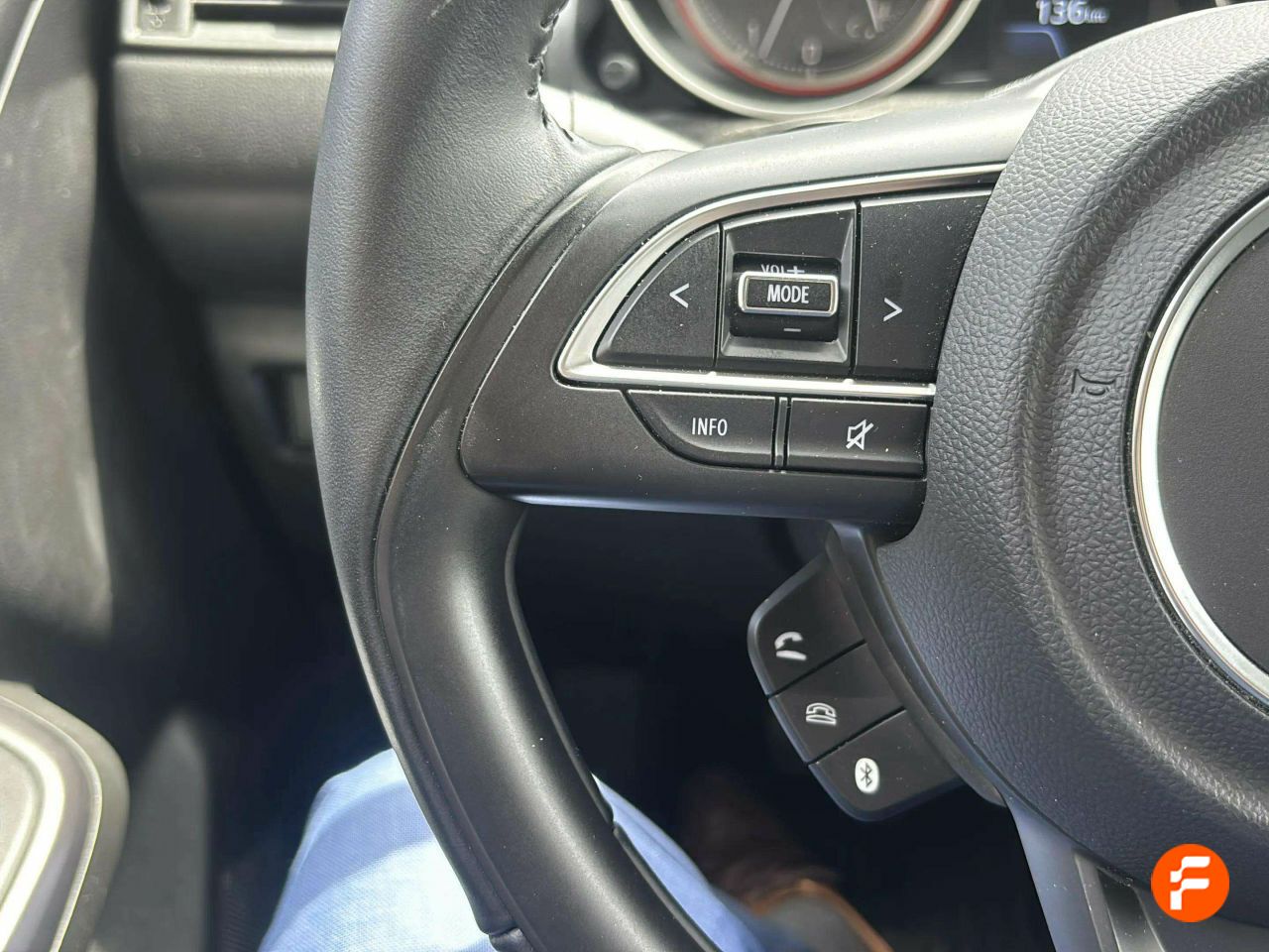 Foto Suzuki Swift 17