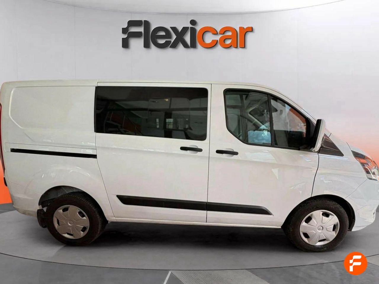 Foto Ford Tourneo Custom 3