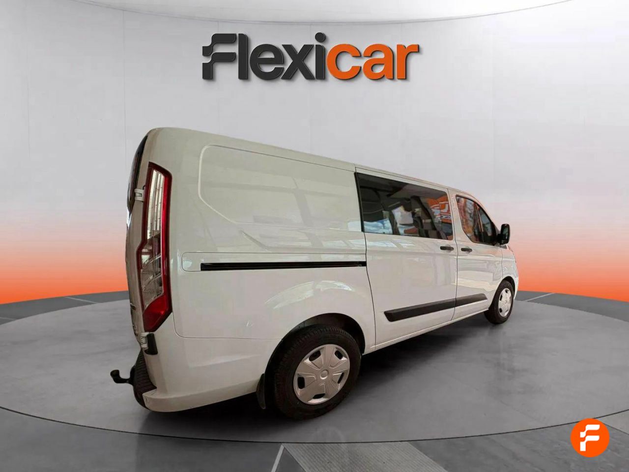 Foto Ford Tourneo Custom 8