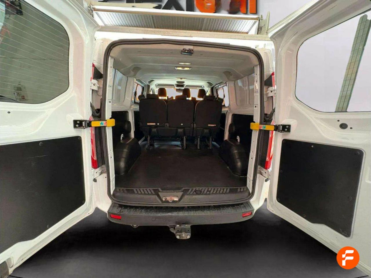 Foto Ford Tourneo Custom 9