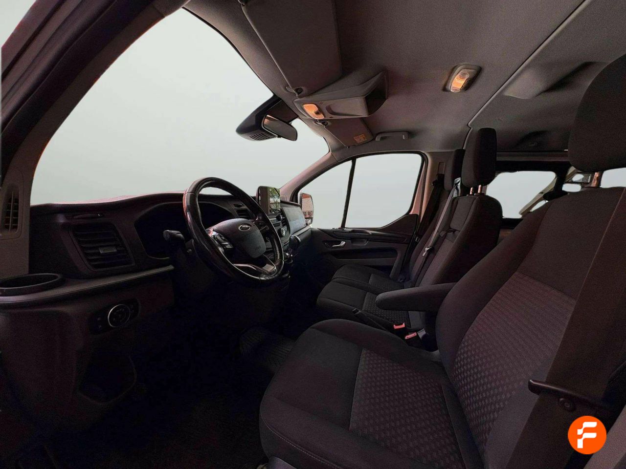 Foto Ford Tourneo Custom 14