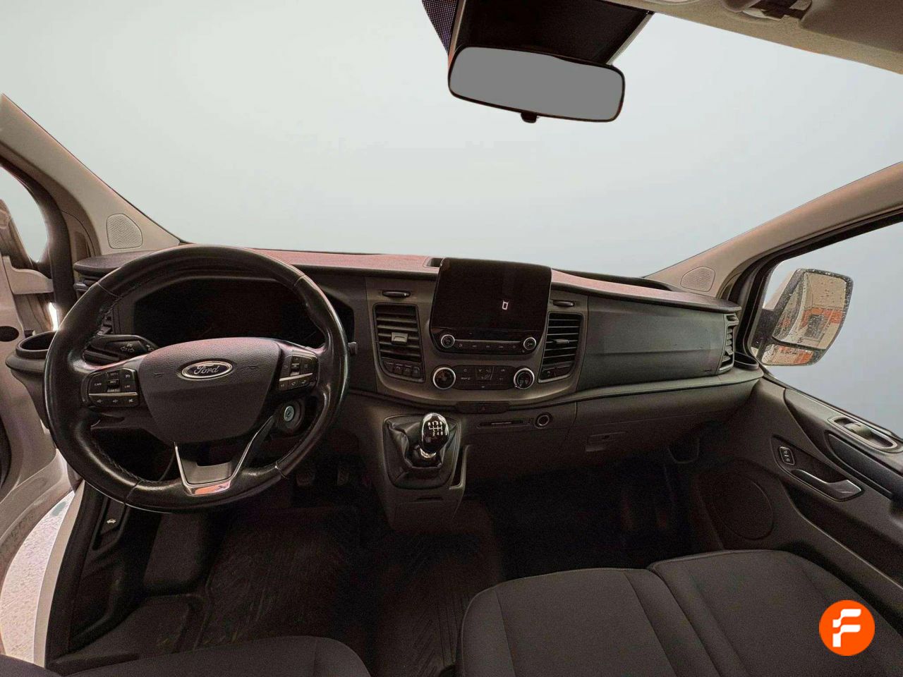 Foto Ford Tourneo Custom 15