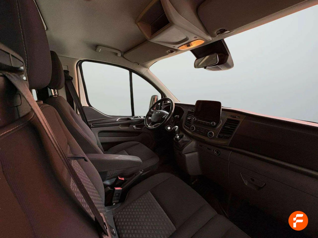 Foto Ford Tourneo Custom 18