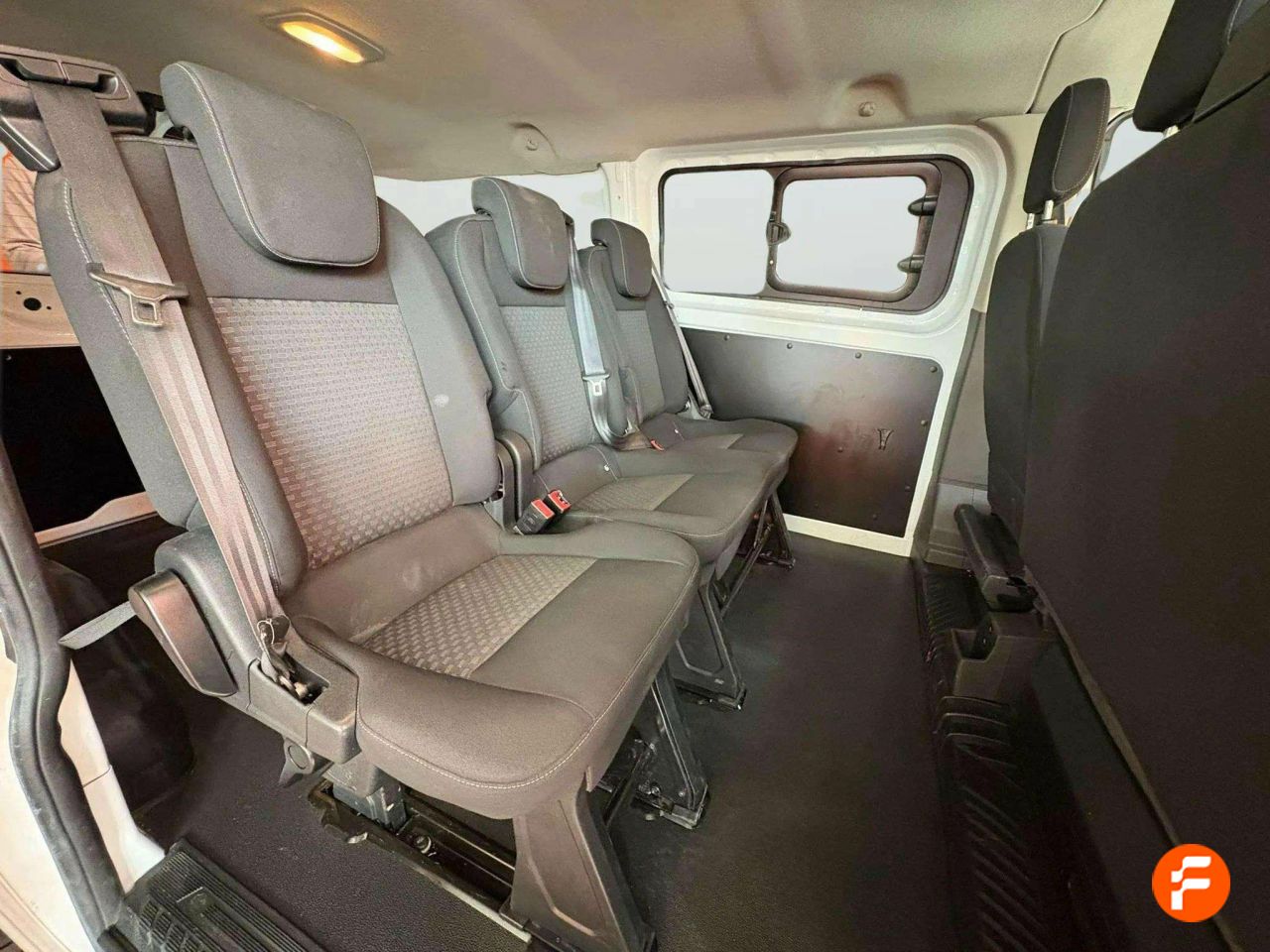 Foto Ford Tourneo Custom 20