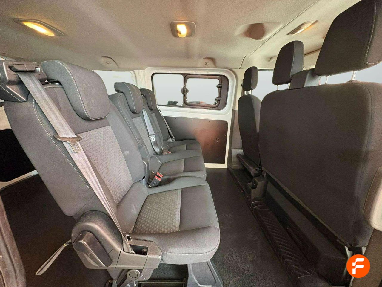 Foto Ford Tourneo Custom 21