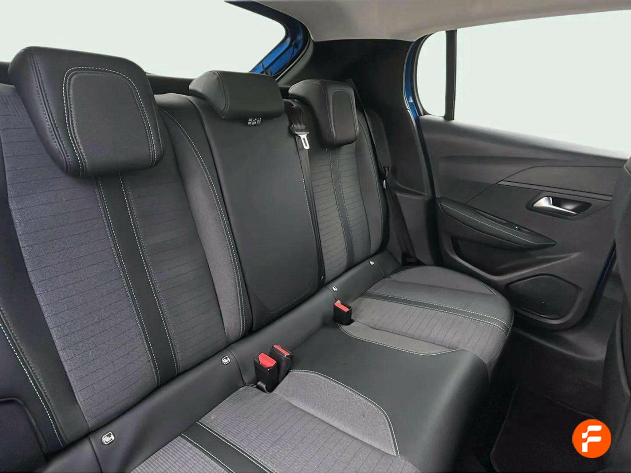 Foto Peugeot 208 13