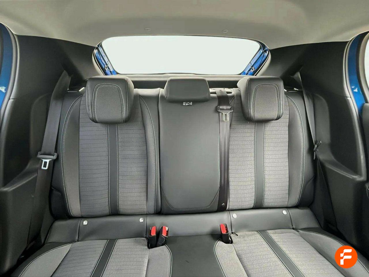 Foto Peugeot 208 14