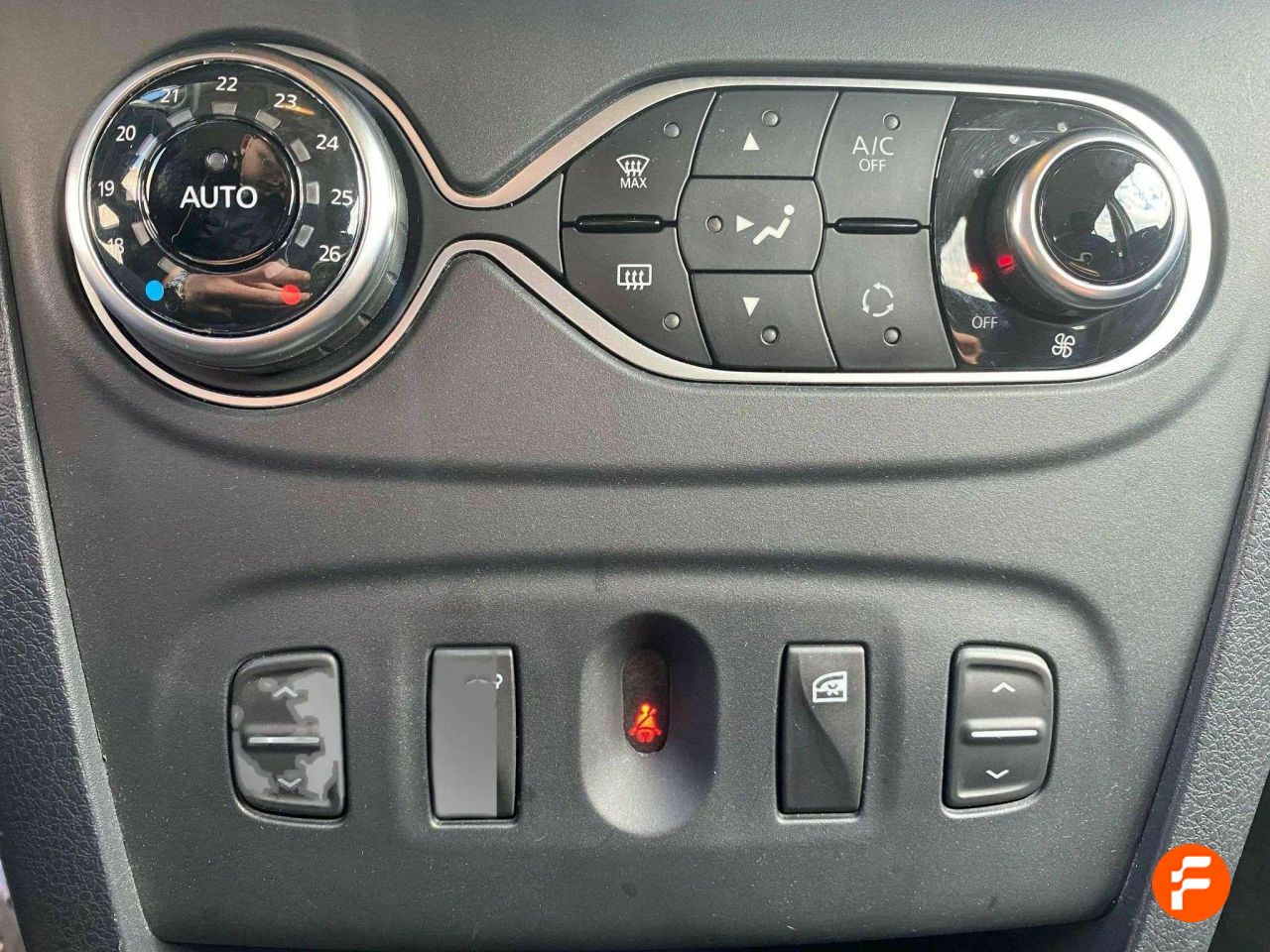 Foto Dacia Sandero 10