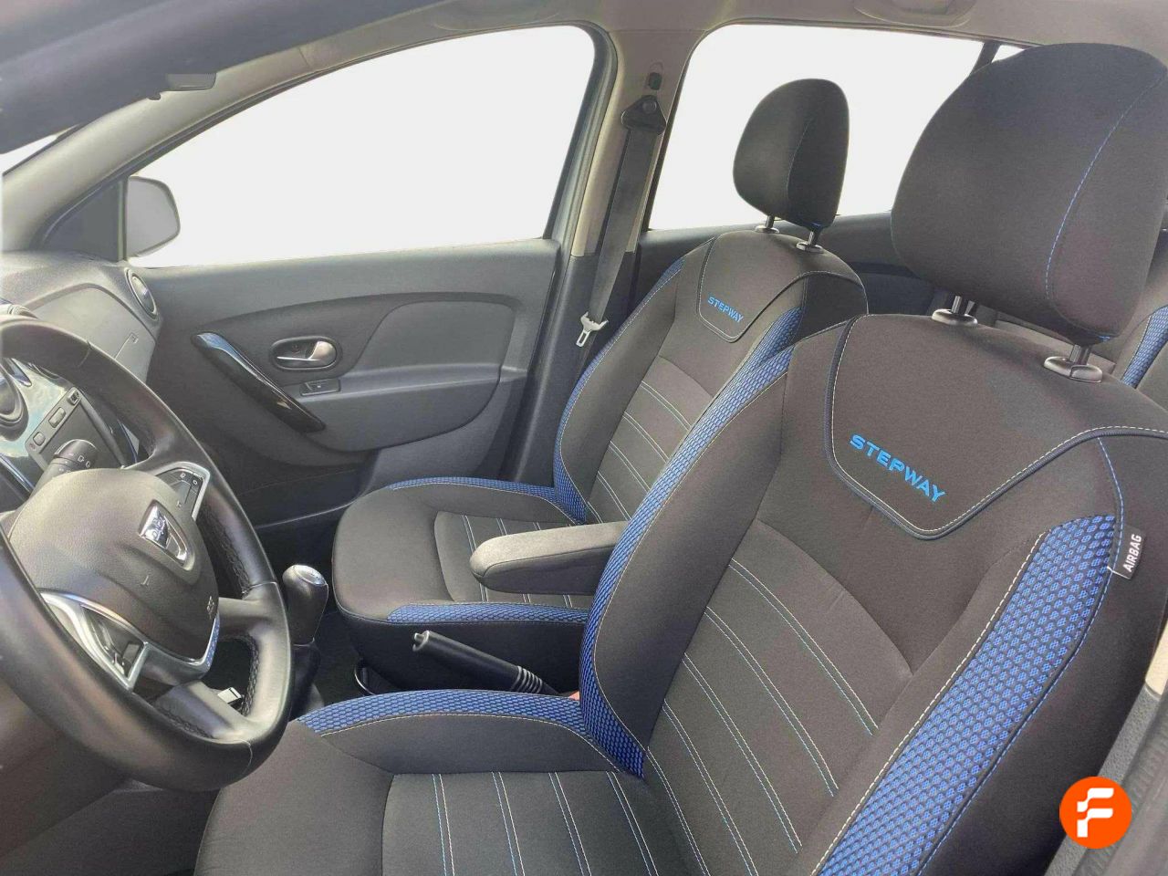 Foto Dacia Sandero 11