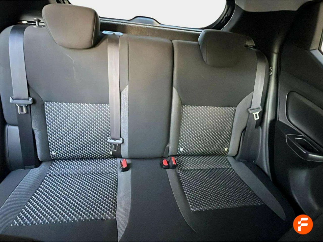 Foto Nissan Micra 13