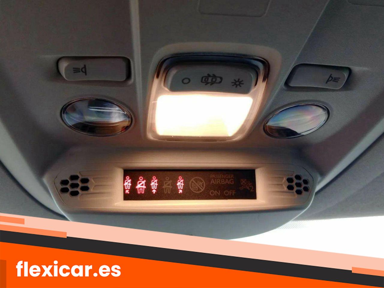 Foto Peugeot Rifter 14