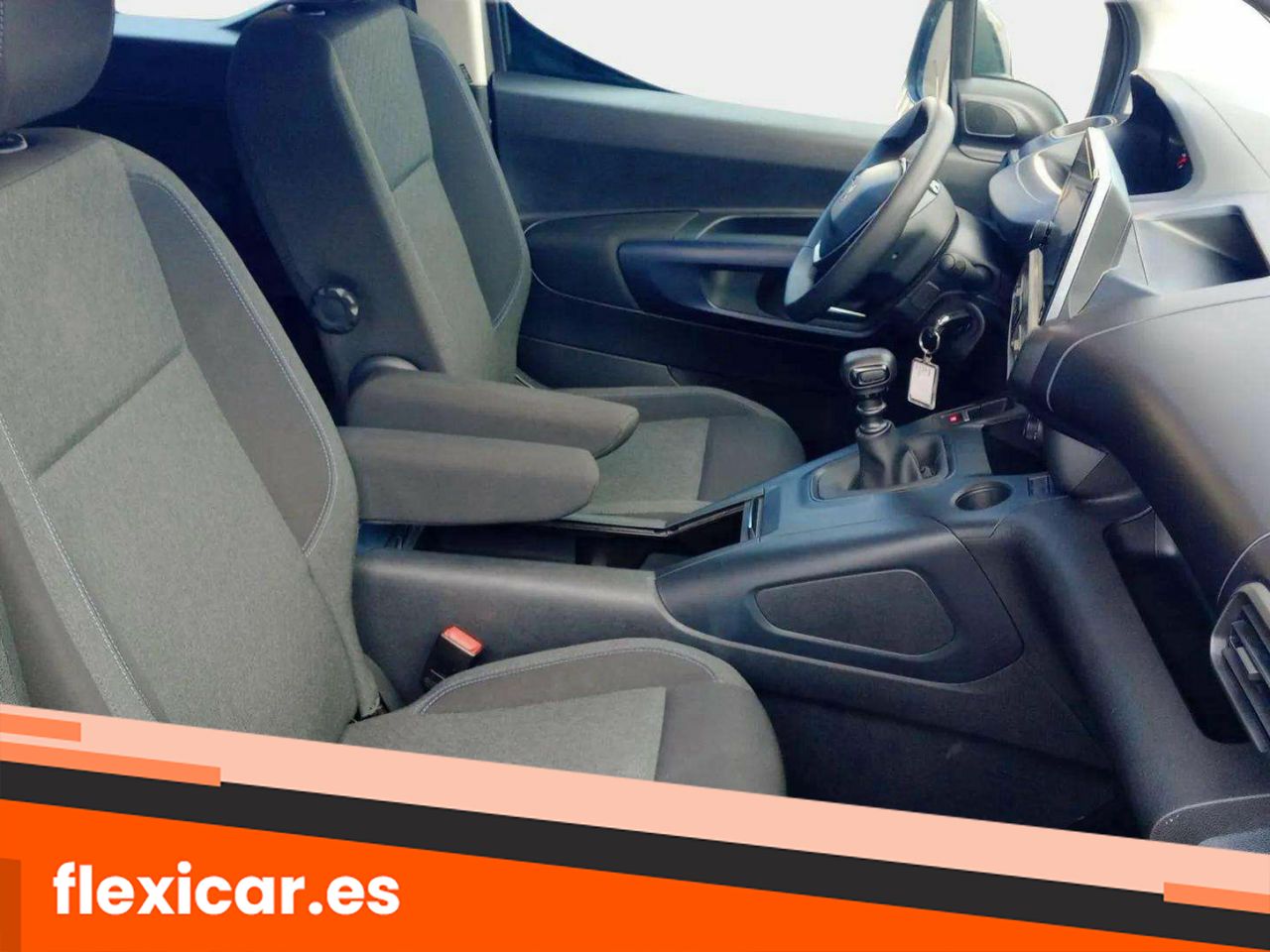 Foto Peugeot Rifter 19