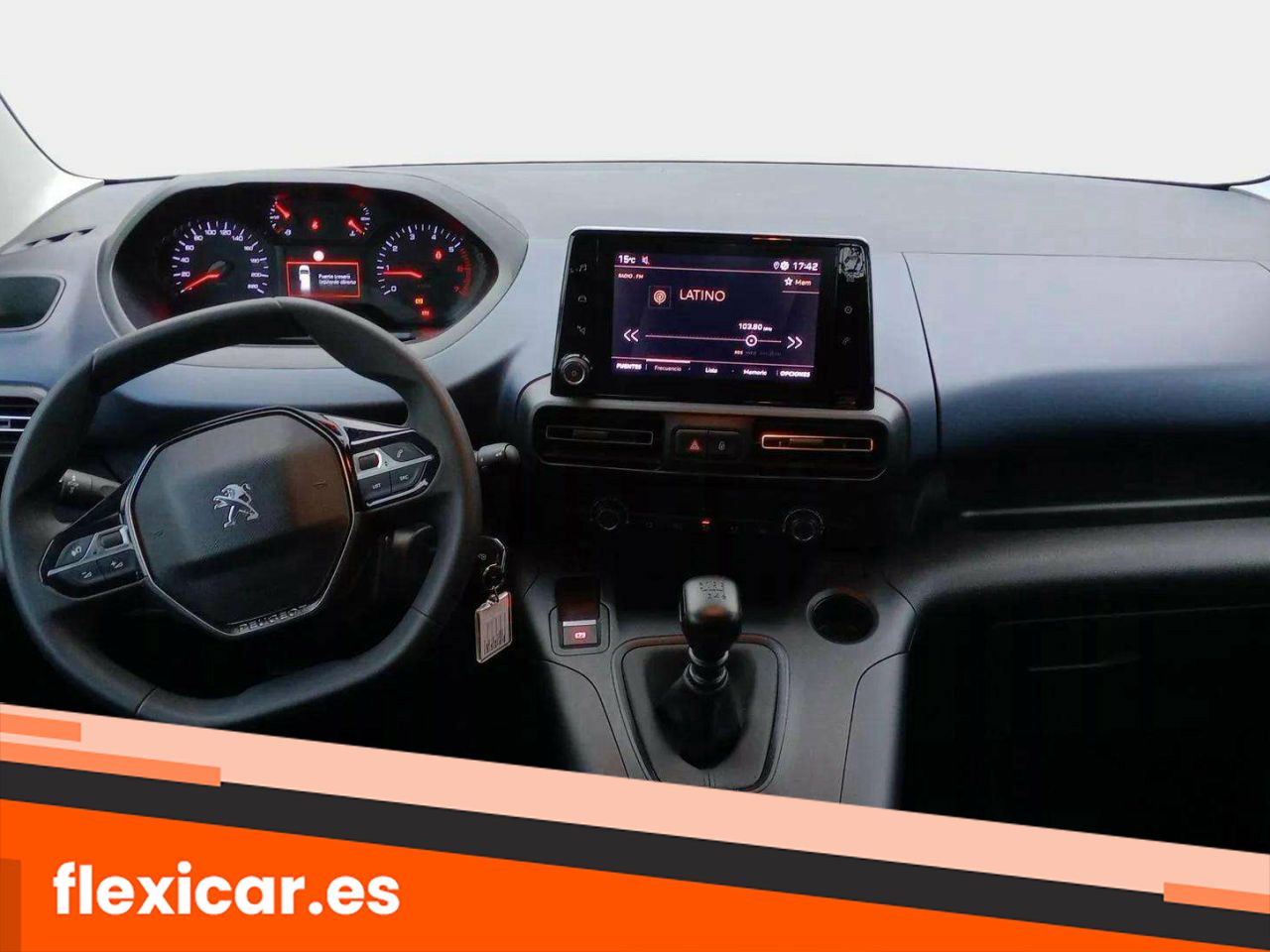Foto Peugeot Rifter 10