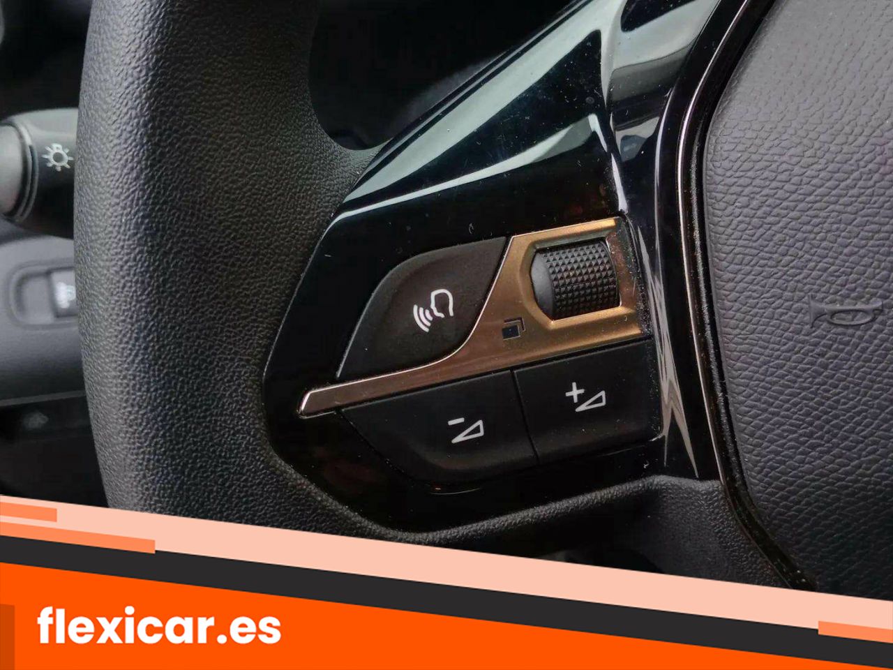 Foto Peugeot Rifter 12