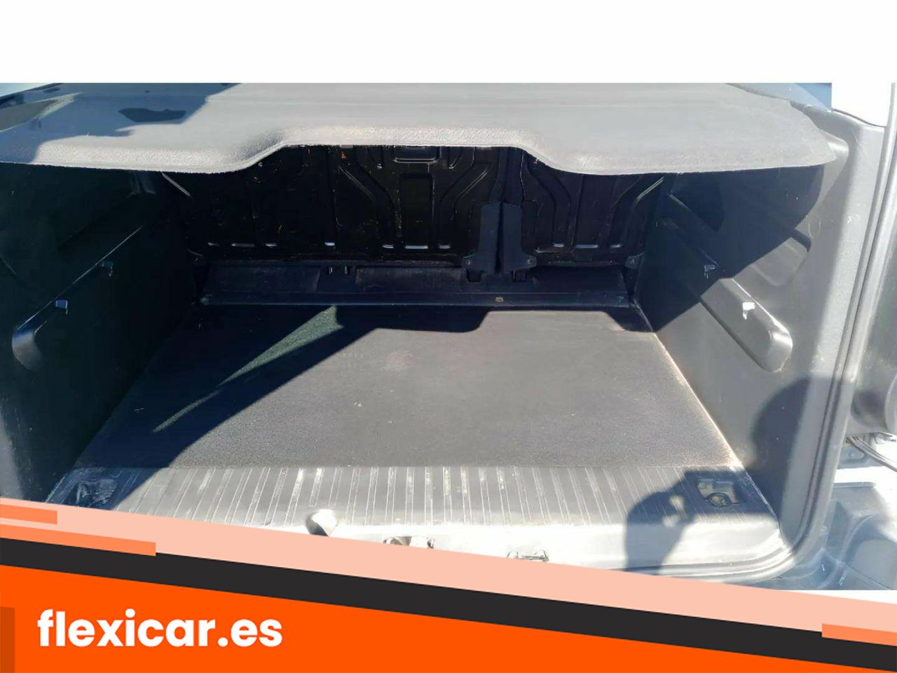 Foto Peugeot Rifter 10