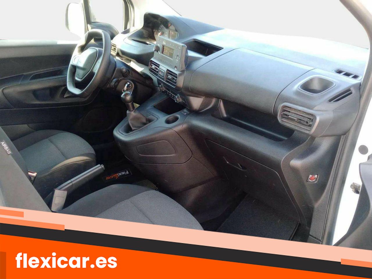 Foto Peugeot Rifter 15