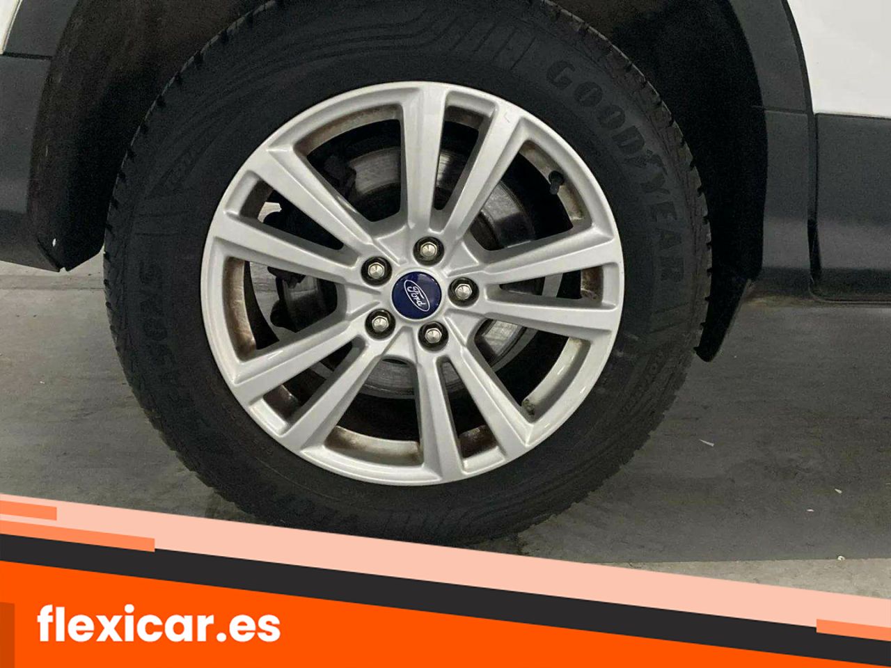 Foto Ford Kuga 30