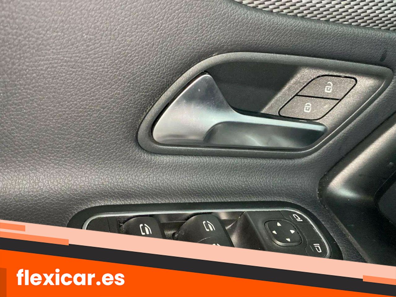 Foto Mercedes-Benz Clase CLA 21