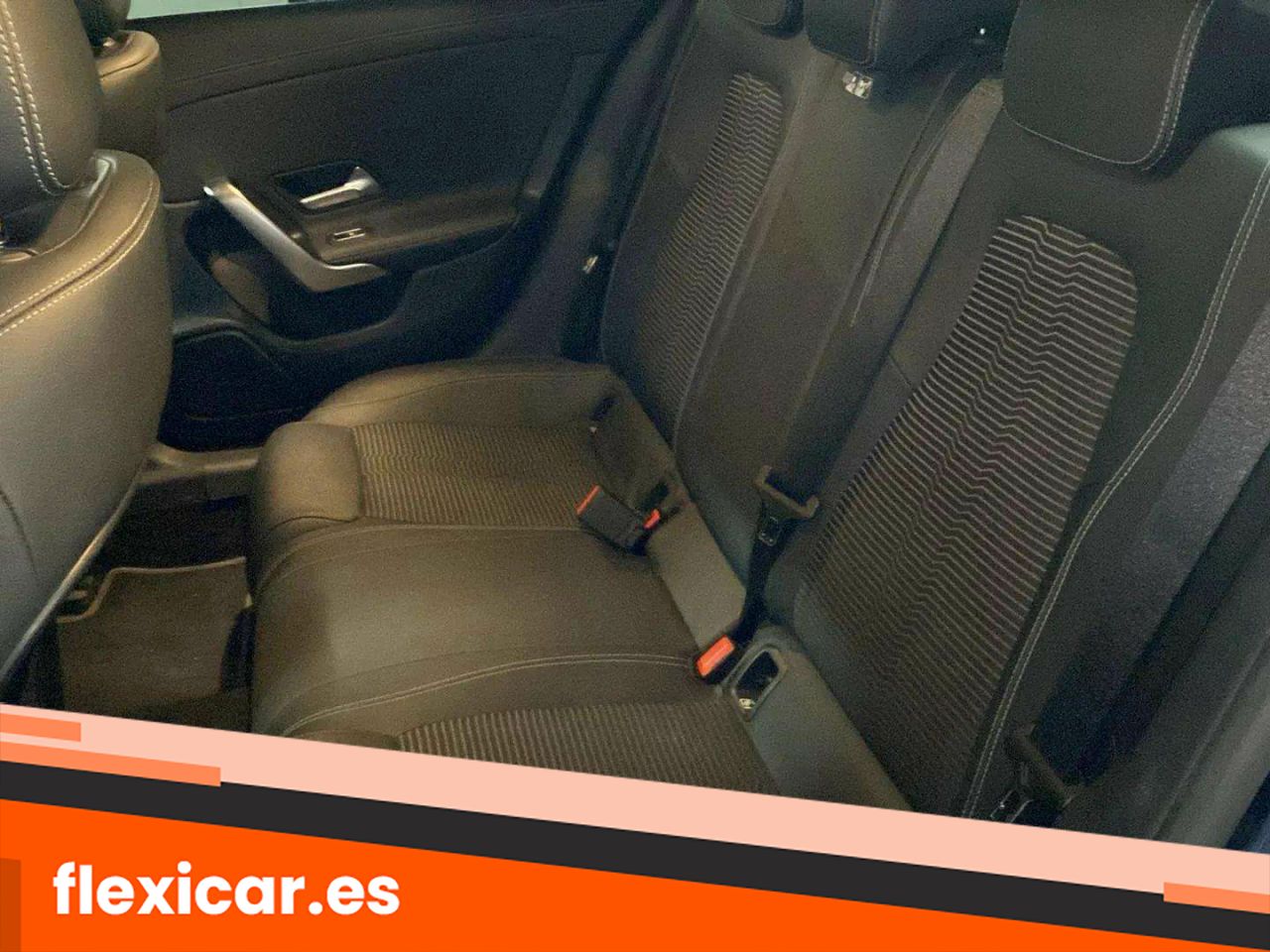Foto Mercedes-Benz Clase CLA 24