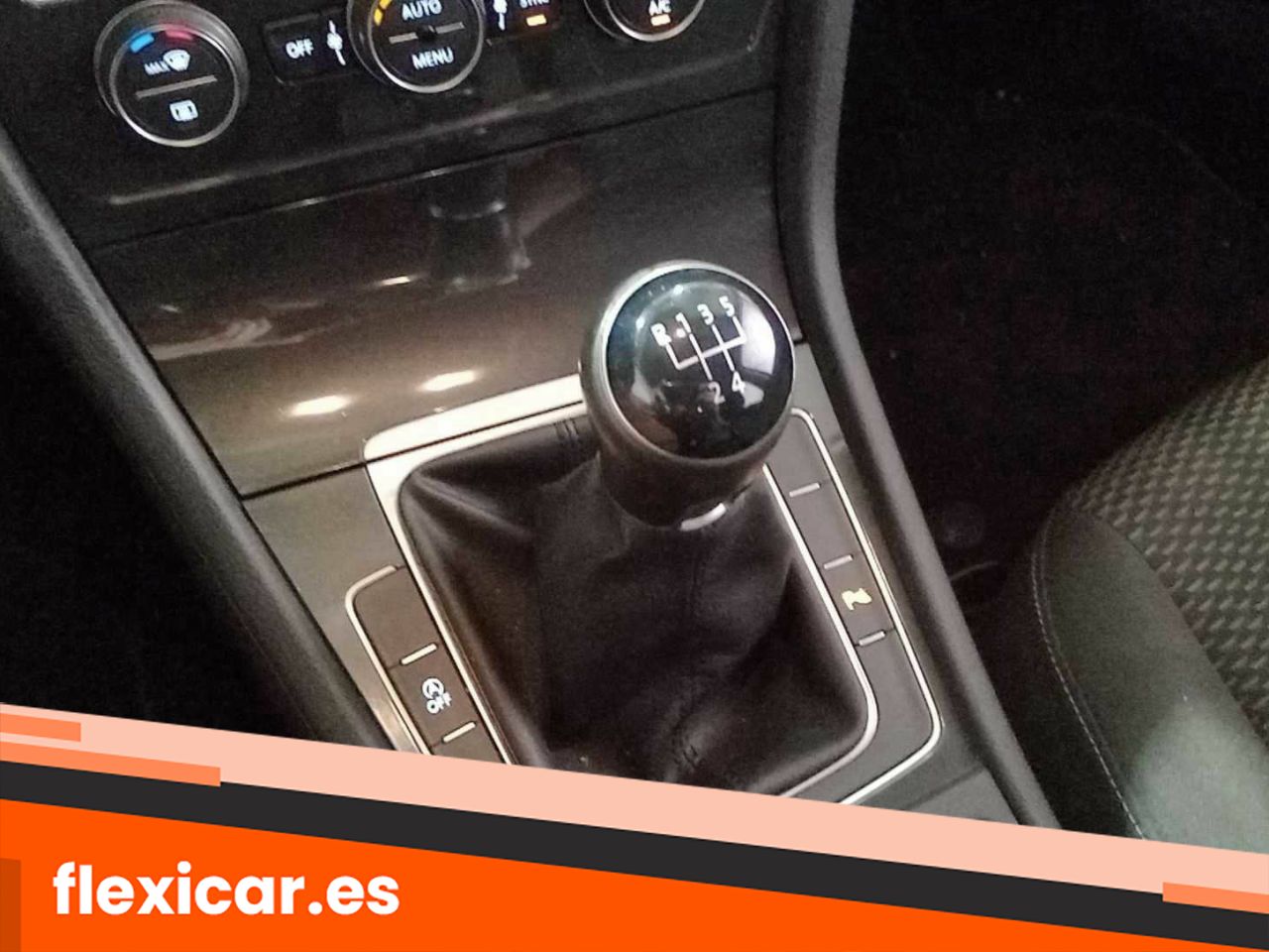 Foto Volkswagen Golf 26