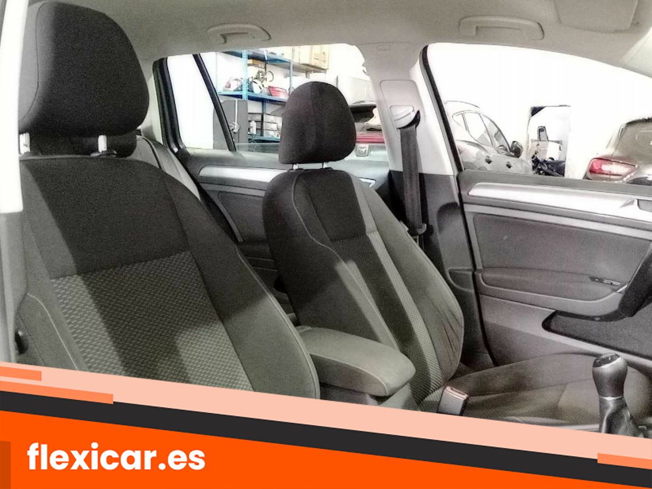 Foto Volkswagen Golf 32