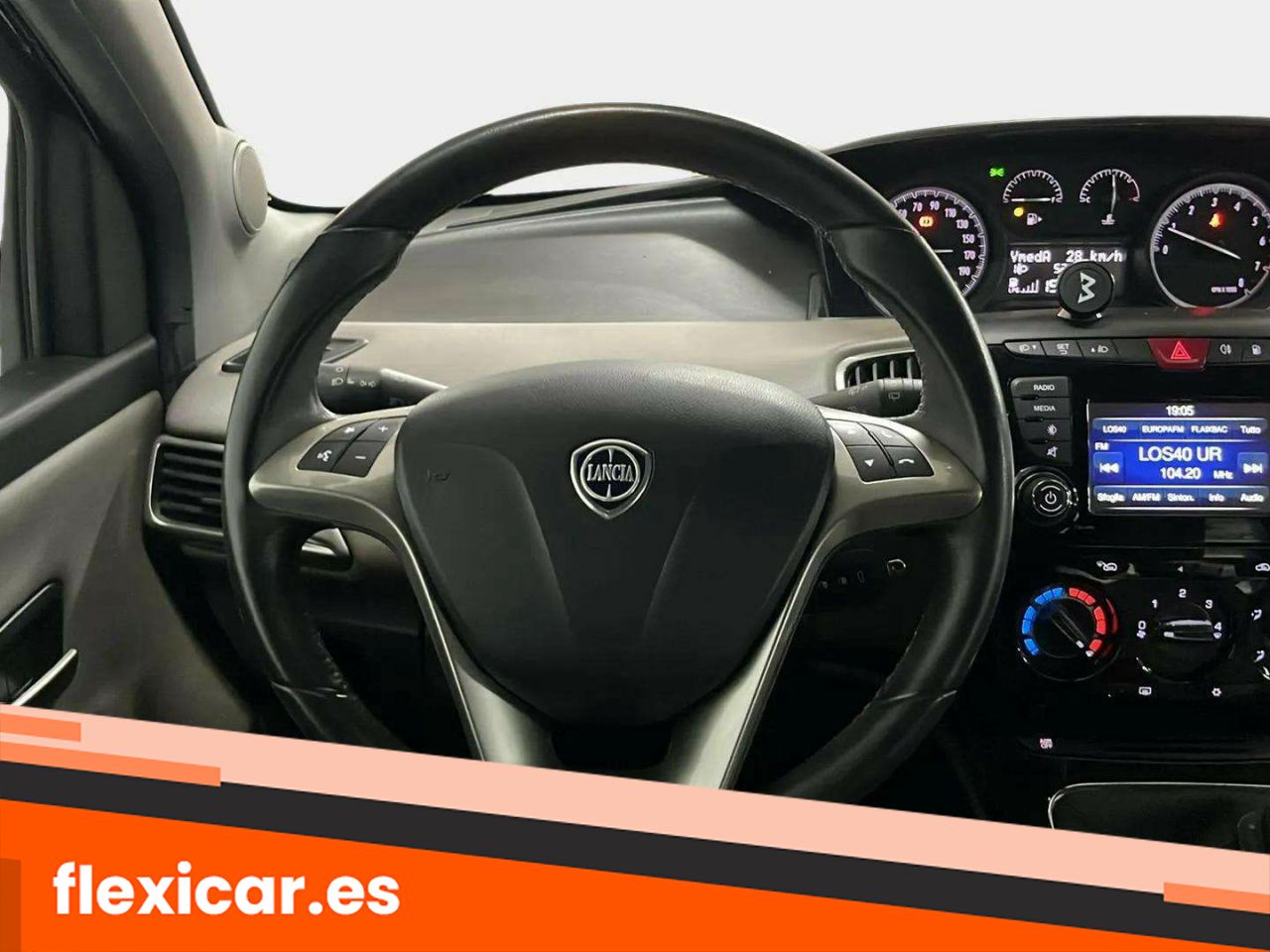Foto Lancia Ypsilon 12