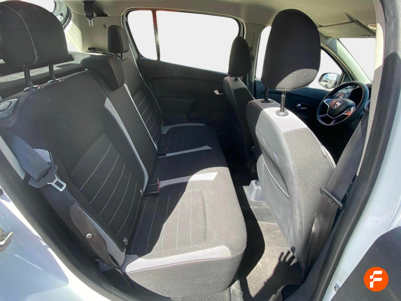 Foto Dacia Sandero 9