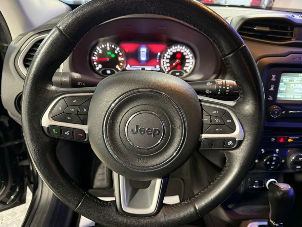 Foto Jeep Renegade 12