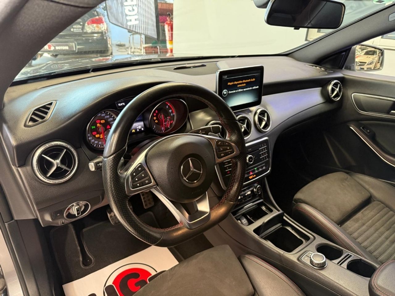 Foto Mercedes-Benz Clase CLA 12