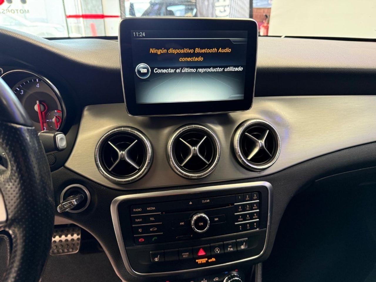 Foto Mercedes-Benz Clase CLA 21