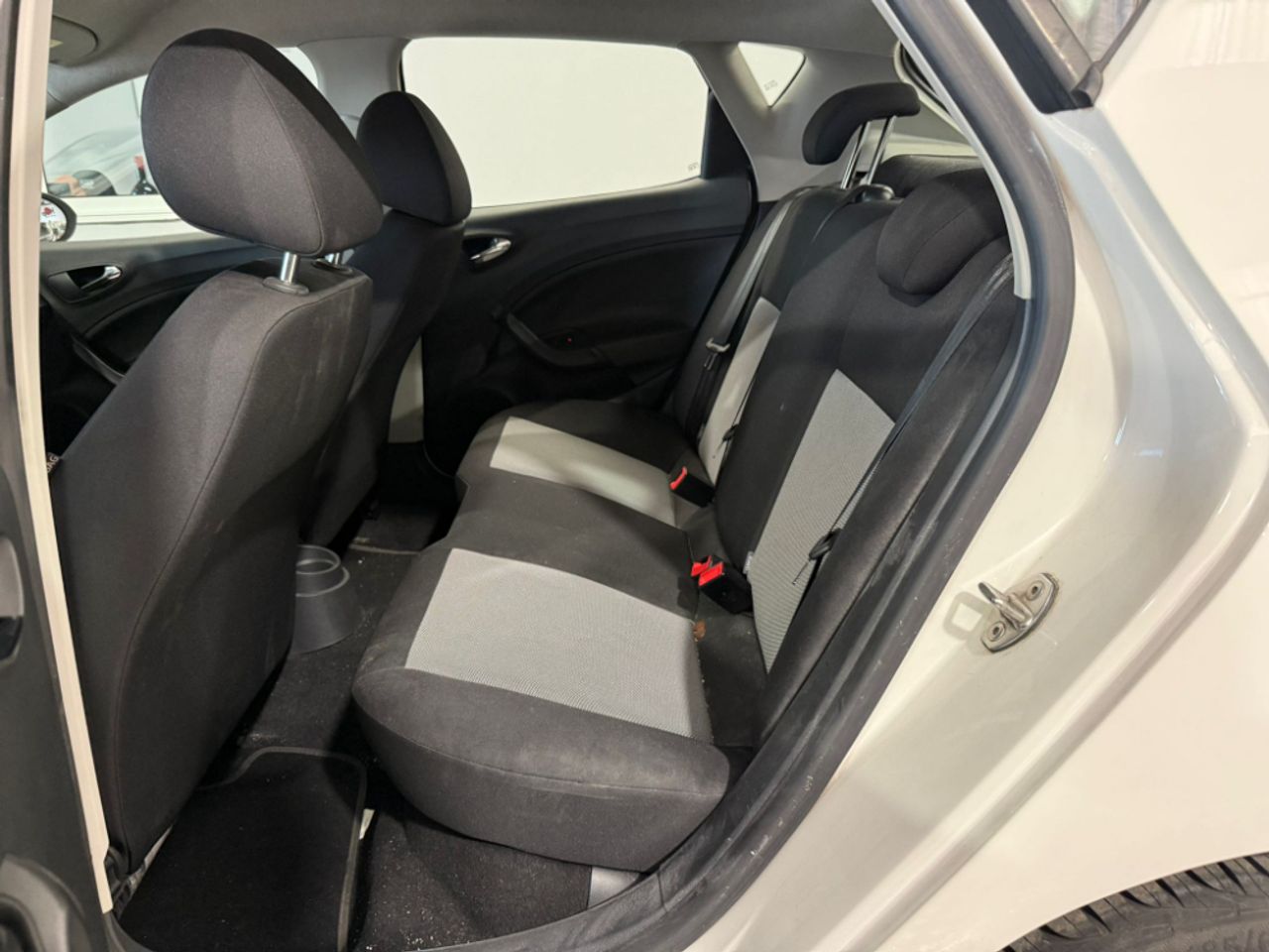 Foto Seat Ibiza 9
