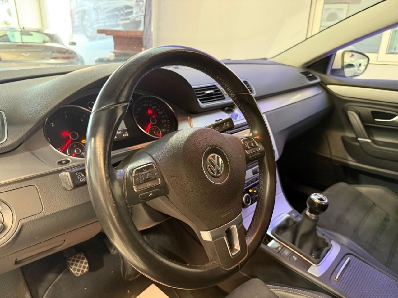 Foto Volkswagen Passat CC 13