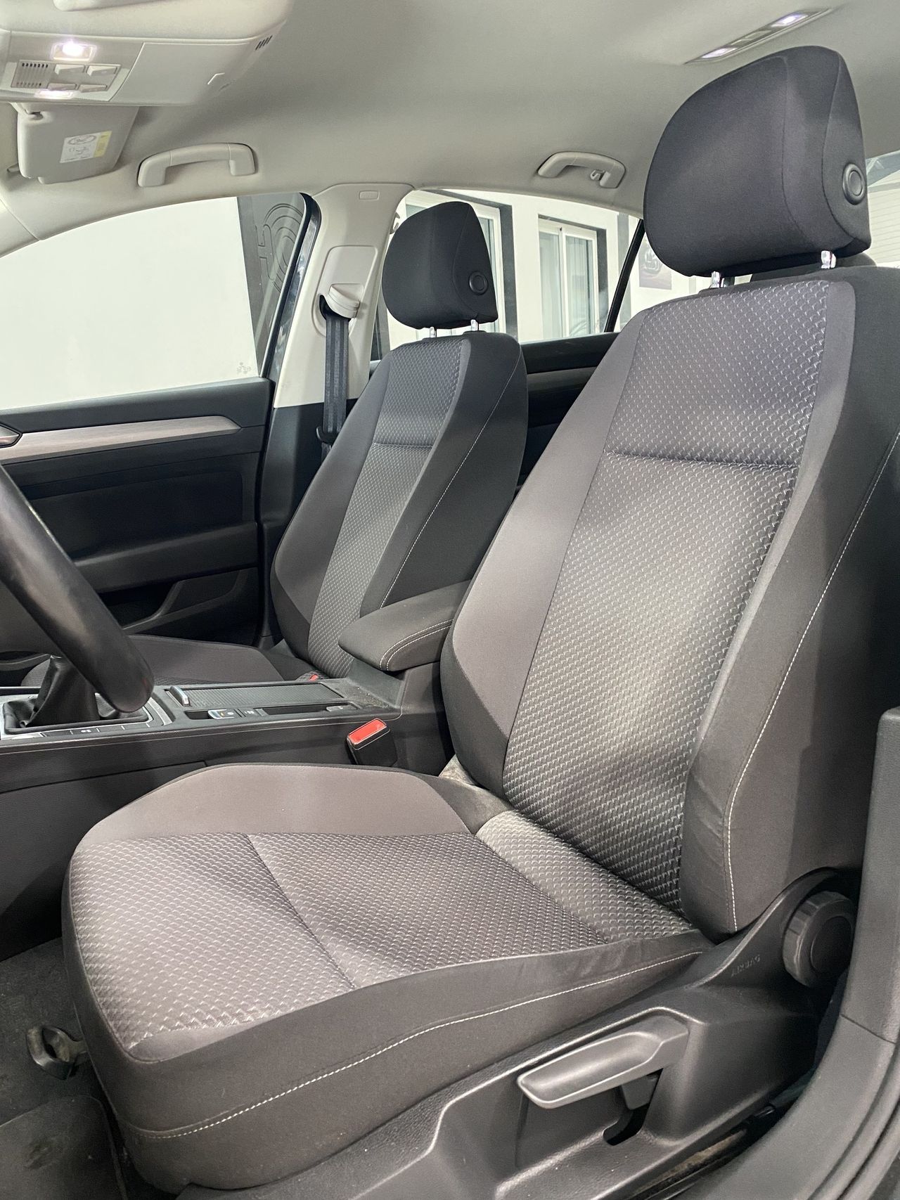 Foto Volkswagen Passat 15