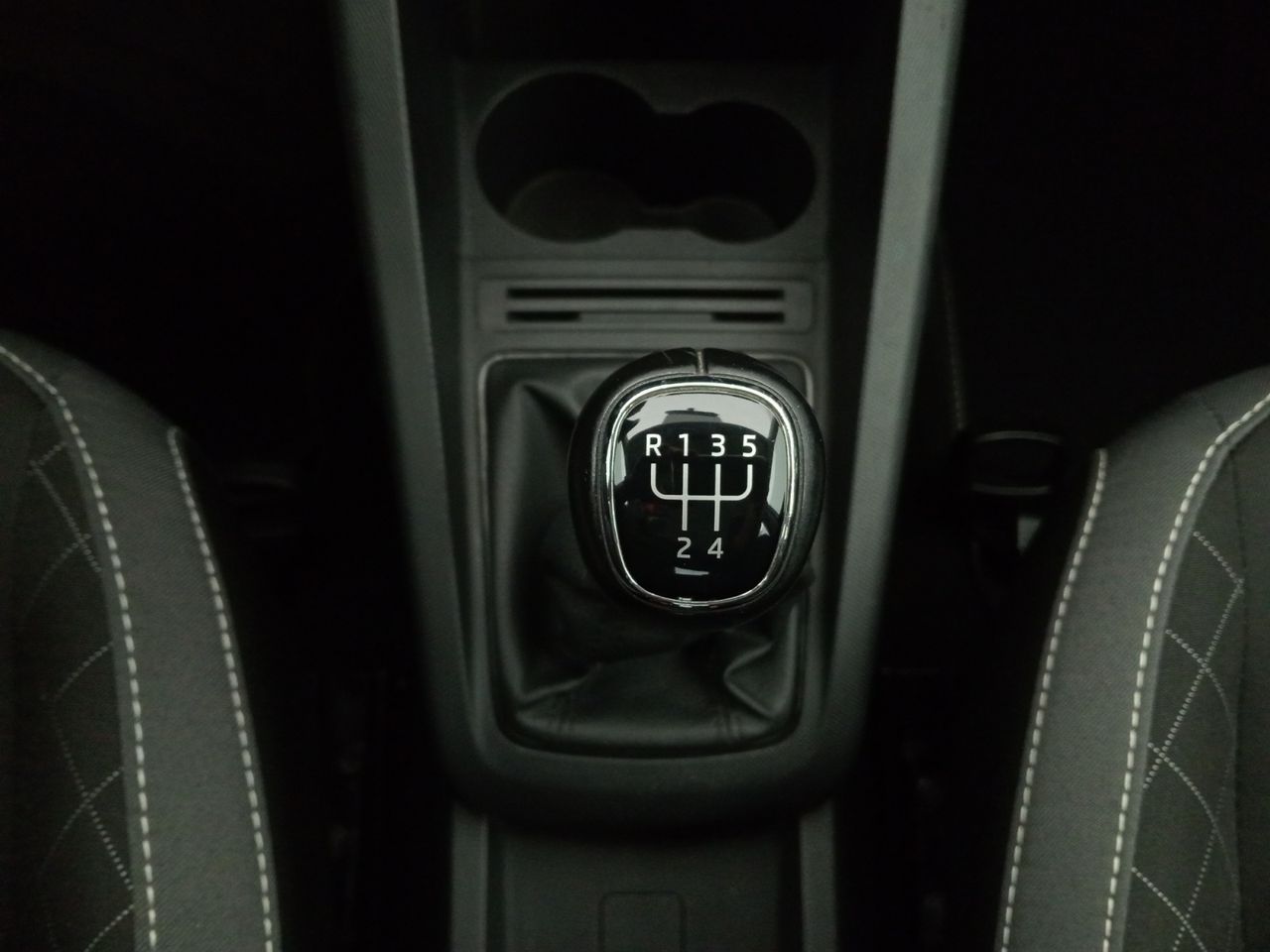 Foto Skoda Fabia 13