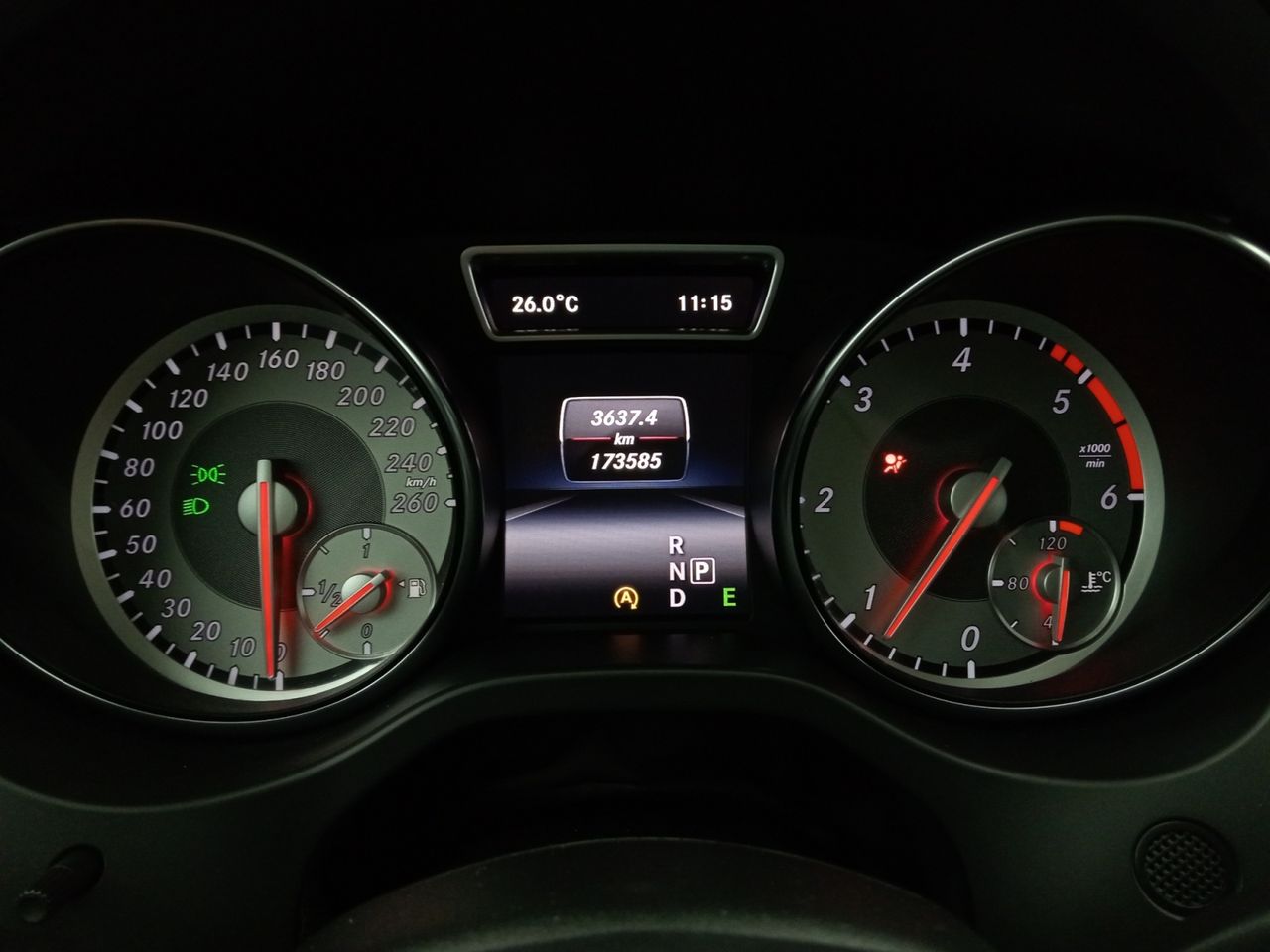 Foto Mercedes-Benz Clase CLA 10