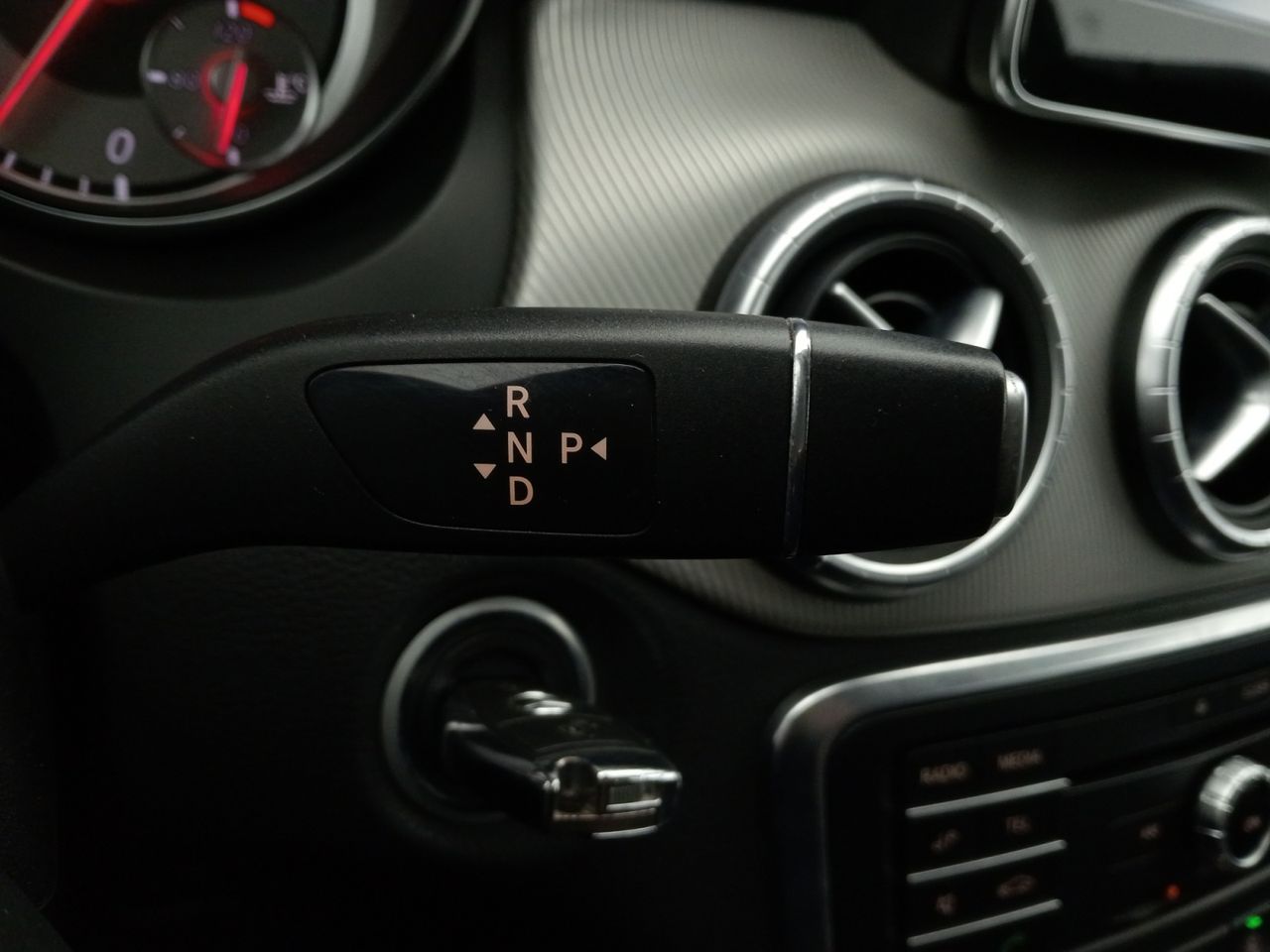 Foto Mercedes-Benz Clase CLA 14