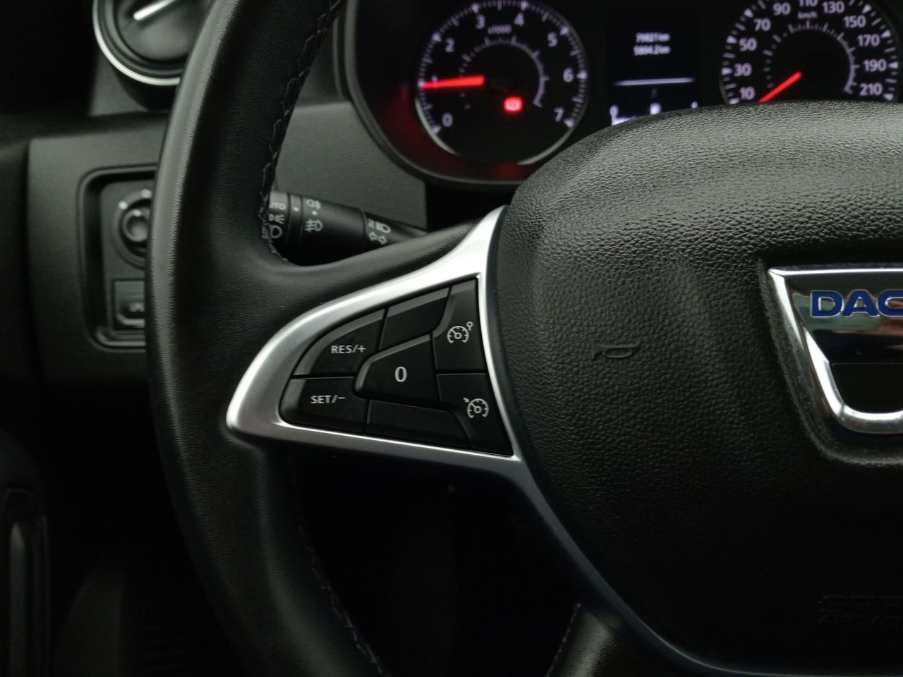 Foto Dacia Duster 16