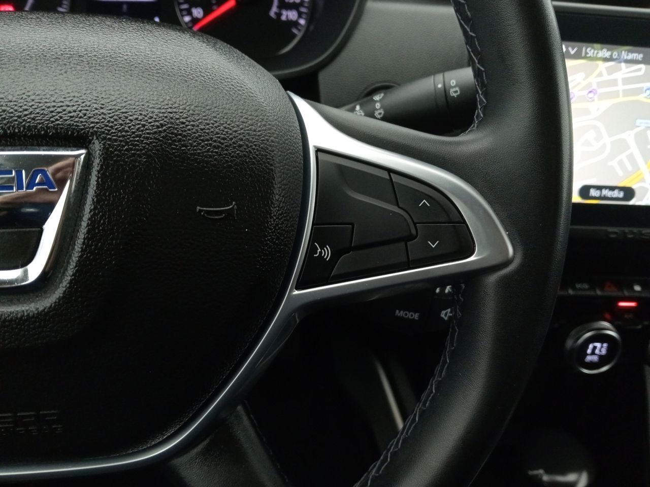 Foto Dacia Duster 17