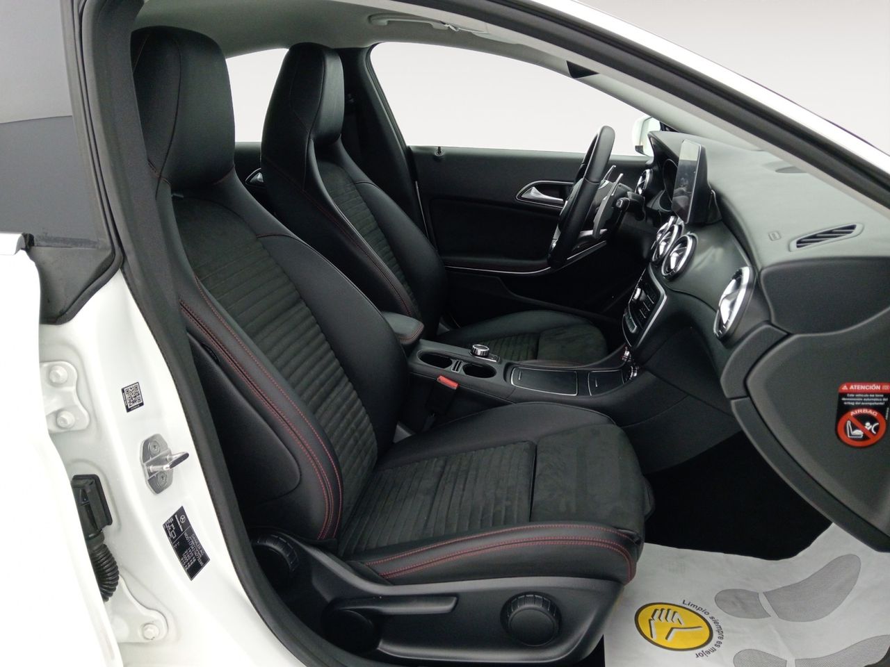 Foto Mercedes-Benz Clase CLA 8