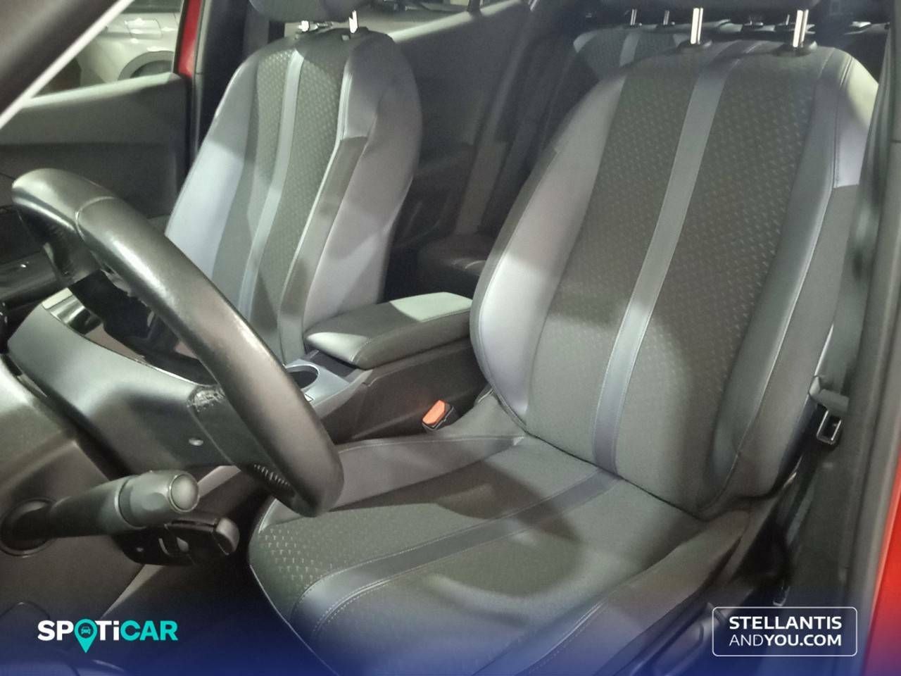 Foto Peugeot 2008 9