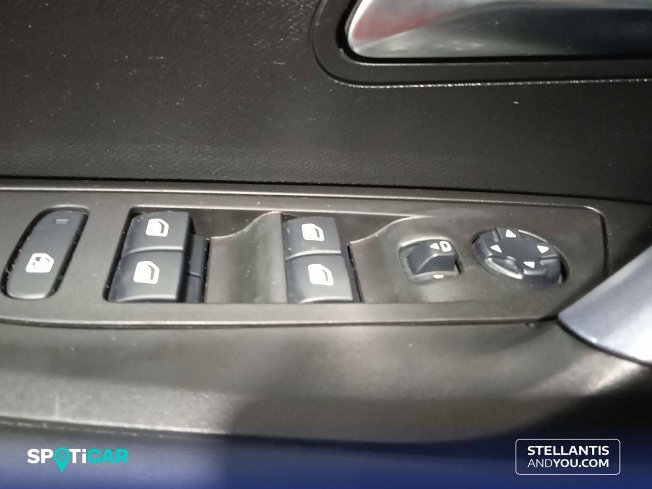 Foto Peugeot 2008 13