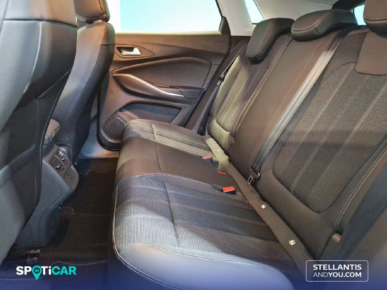 Foto Opel Grandland X 10